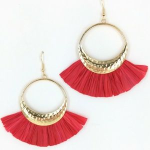 RED RAFFIA FASHION EARRINGS
